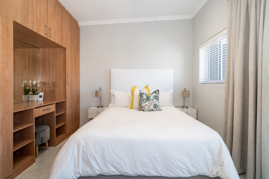 1 Bedroom Property for Sale in Green Point Western Cape